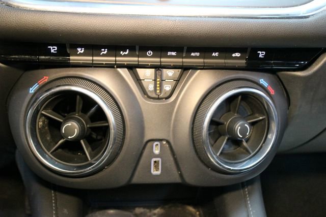 Used 2020 Chevrolet Blazer LT FWD image 26