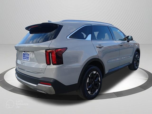 Used 2024 Kia Sorento S w/ Panoramic Sunroof Package image 4