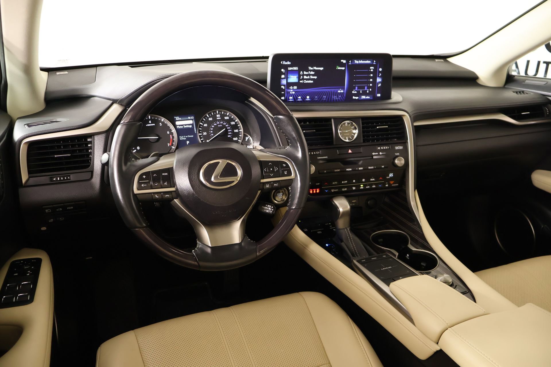 Used 2022 Lexus RX 350 AWD w/ Luxury Package image 2