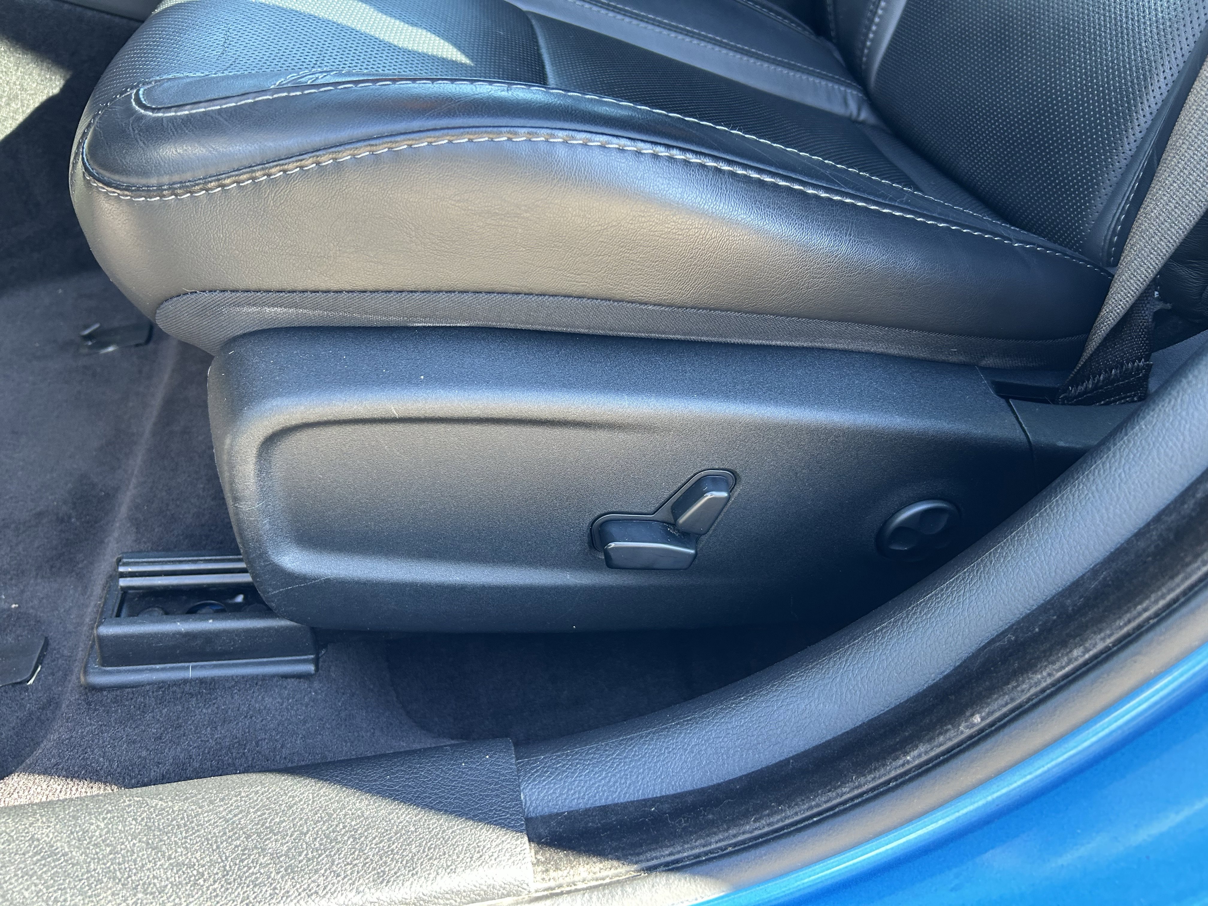 Used 2019 Dodge Charger SXT w/ Plus Group image 21