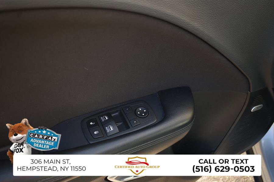 Used 2023 Dodge Challenger SXT w/ Cold Weather Group image 13