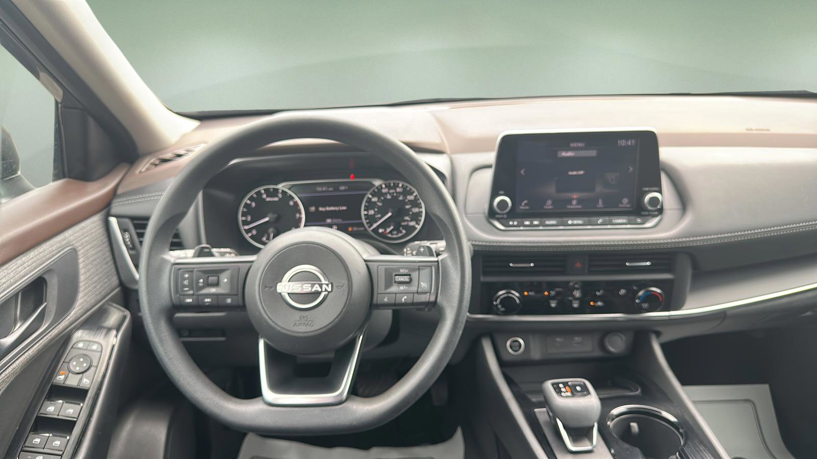 Used 2023 Nissan Rogue S AWD/4WD image 15