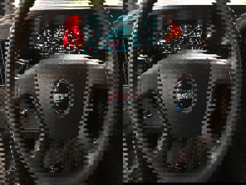 Used 2017 GMC Savana 2500 Extended image 8