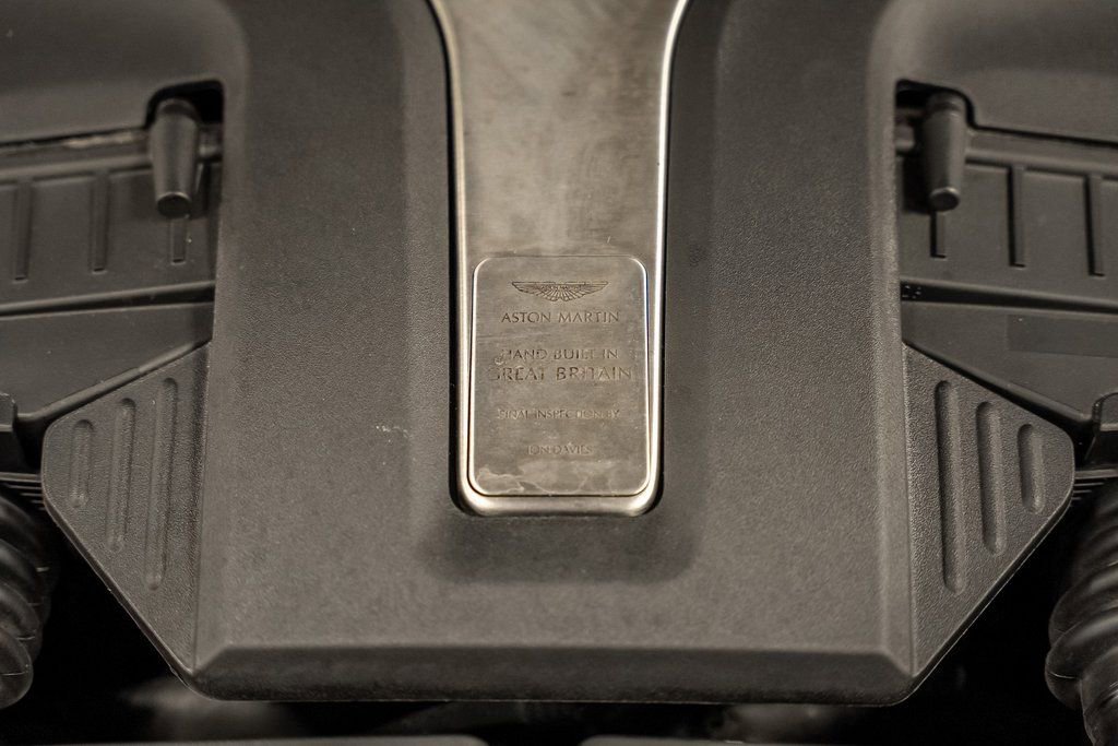 Used 2021 Aston Martin DBX image 53
