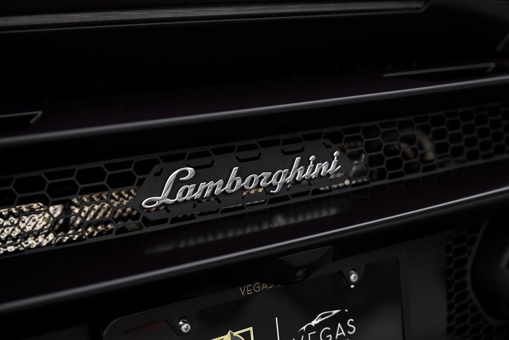 Used 2023 Lamborghini Huracan Tecnica image 12