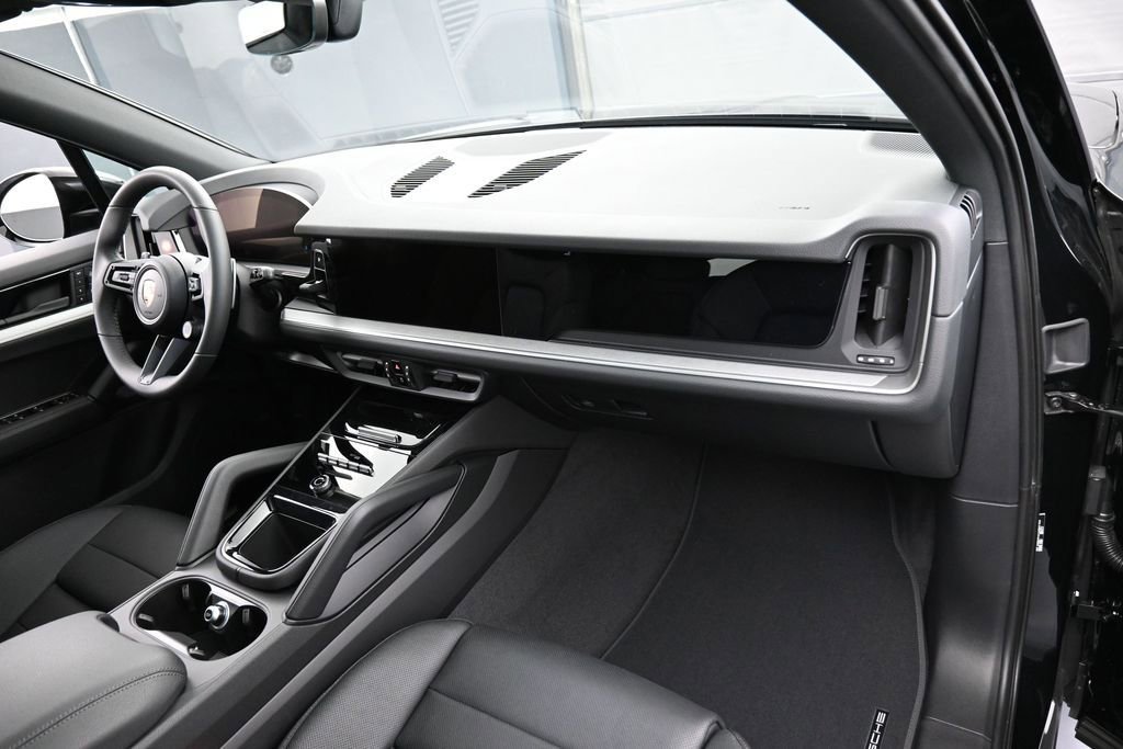 New 2026 Porsche Cayenne AWD/4WD image 30