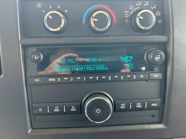 Used 2019 GMC Savana 2500 w/ Driver Convenience Package image 10