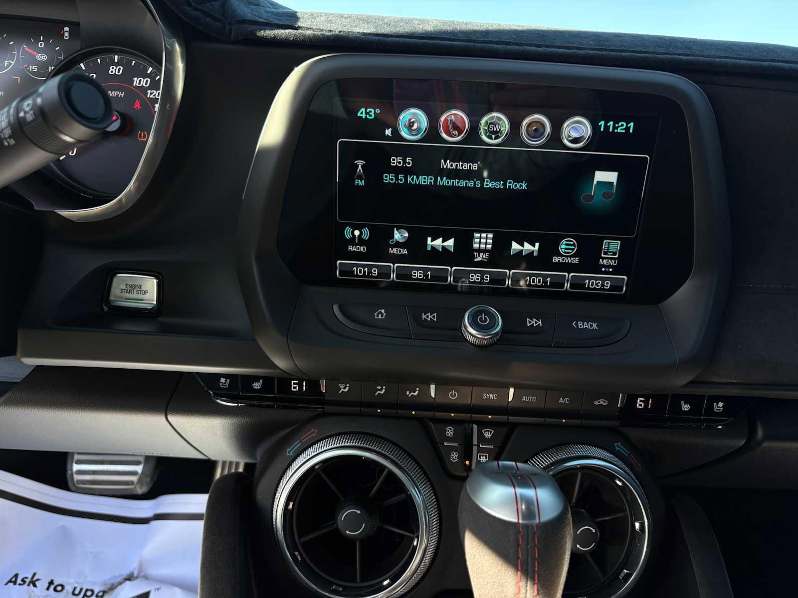 Used 2018 Chevrolet Camaro ZL1 RWD image 17