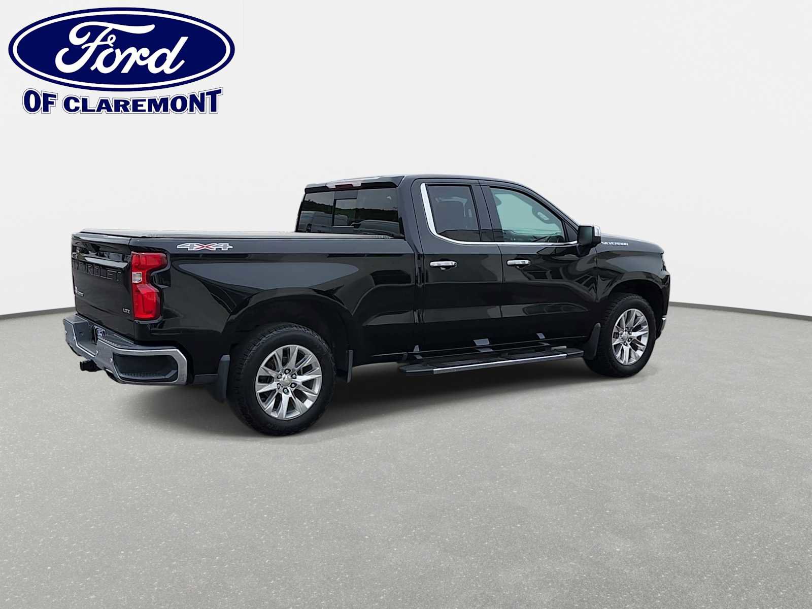 Used 2019 Chevrolet Silverado 1500 LTZ w/ LTZ Plus Package AWD/4WD image 8
