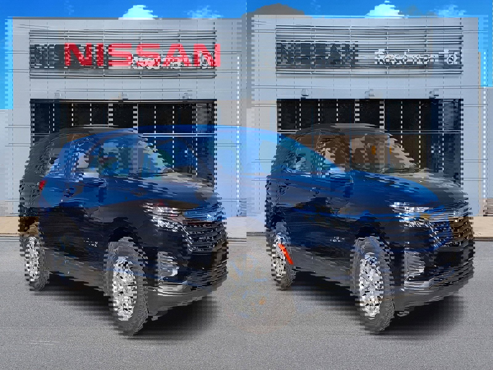 Used 2024 Chevrolet Equinox LS image 1