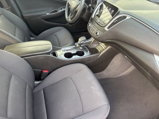 Used 2023 Chevrolet Malibu LT image 39