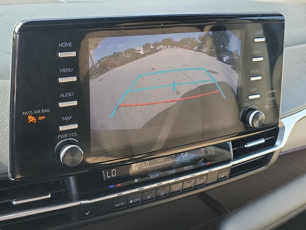 Certified 2021 Toyota Sienna XLE FWD image 15