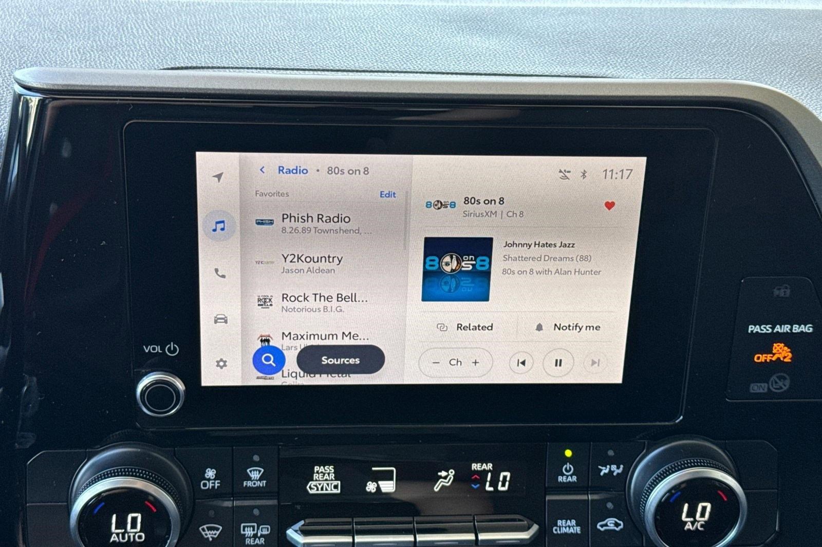 Used 2025 Toyota Highlander LE image 20