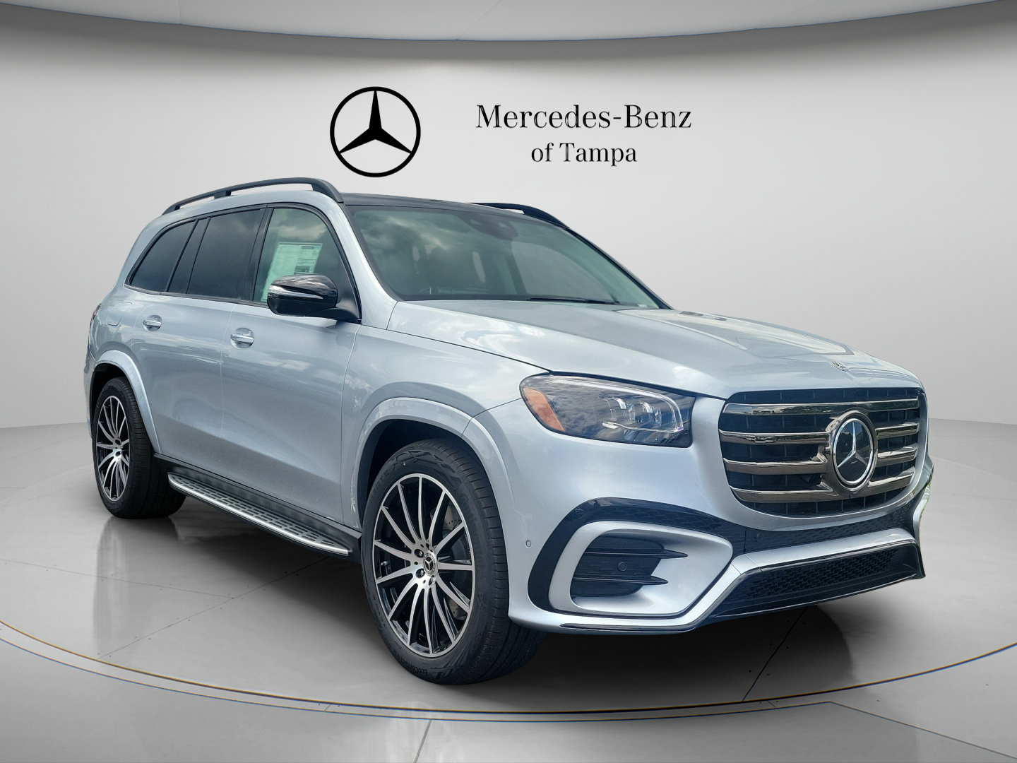 New 2026 Mercedes-Benz GLS 450 4MATIC image 4