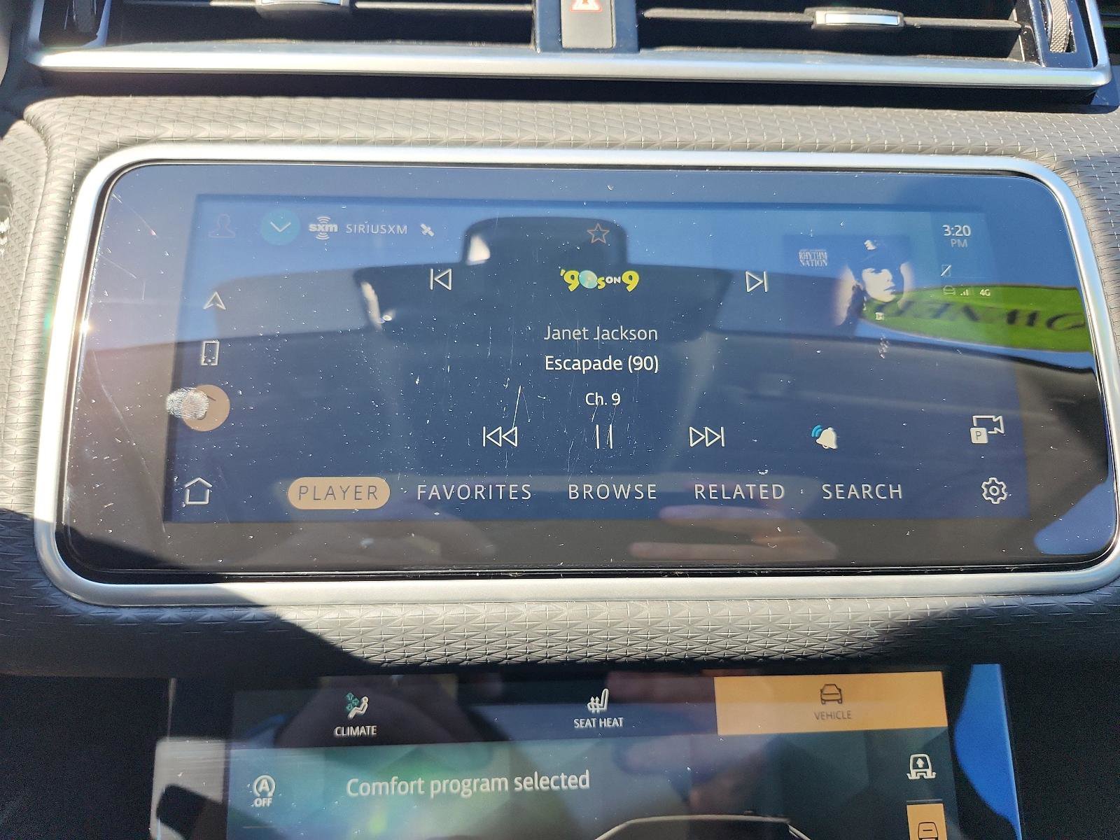 Used 2023 Land Rover Range Rover Velar R-Dynamic S image 15