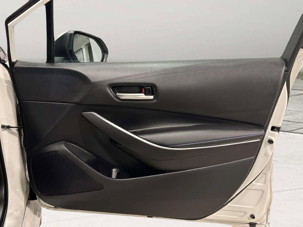 Used 2021 Toyota Corolla SE image 29