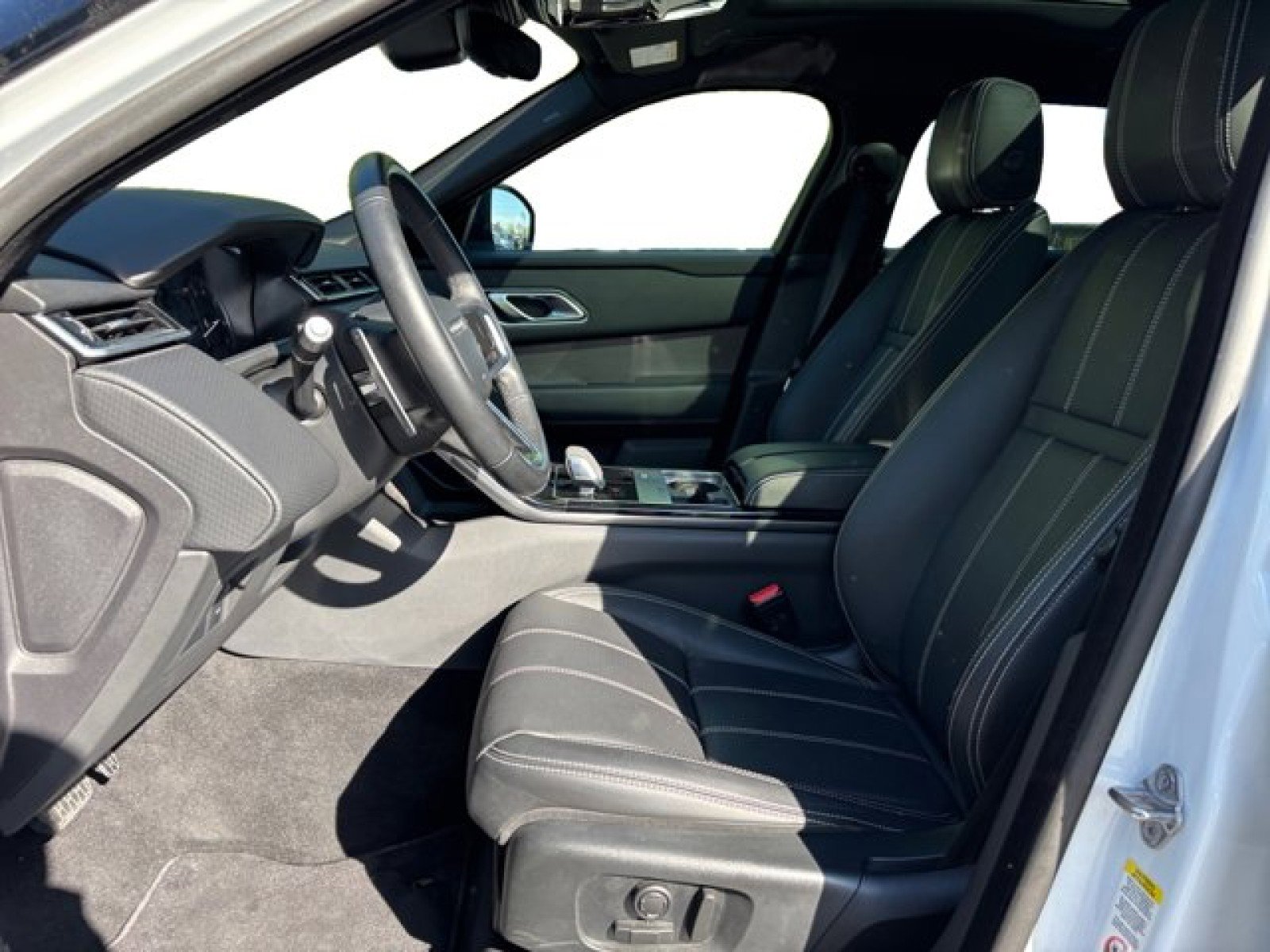 Certified 2021 Land Rover Range Rover Velar S image 10