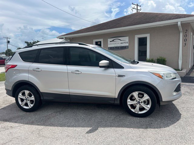 Used 2016 Ford Escape SE w/ Equipment Group 201A FWD image 4
