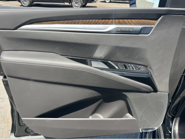 New 2026 Cadillac Escalade ESV Platinum Sport w/ LPO, ONYX Package AWD/4WD image 25