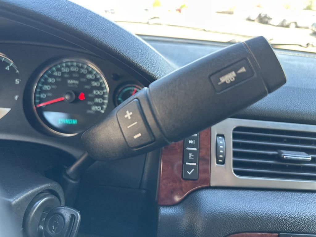Used 2011 Chevrolet Avalanche LT w/ Texas Edition RWD image 9