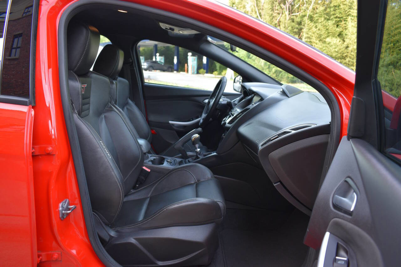 Used 2013 Ford Focus ST image 8