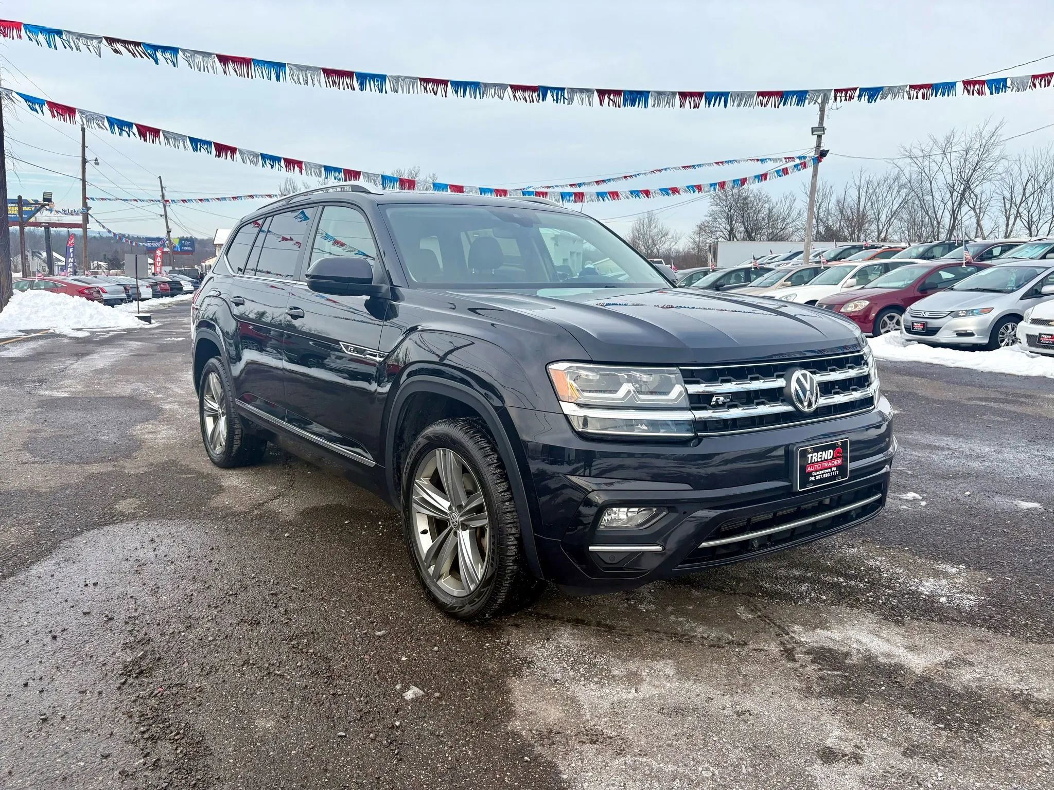 Used 2018 Volkswagen Atlas SEL w/ R-Line Package image 8