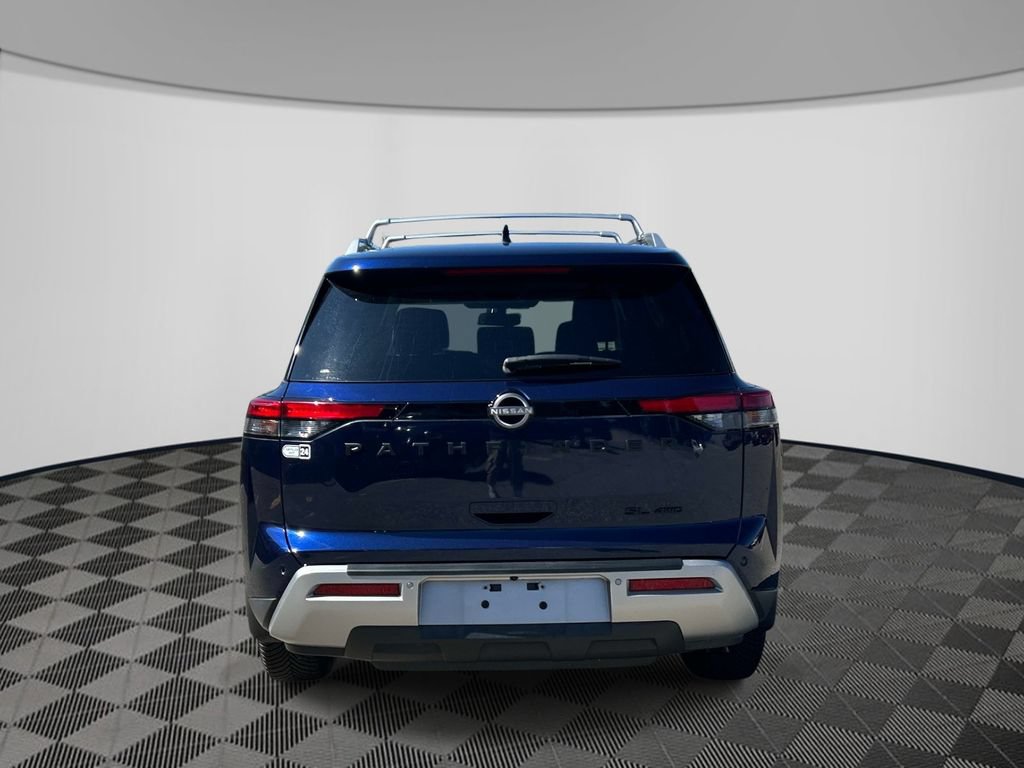 Used 2022 Nissan Pathfinder SL AWD/4WD image 4