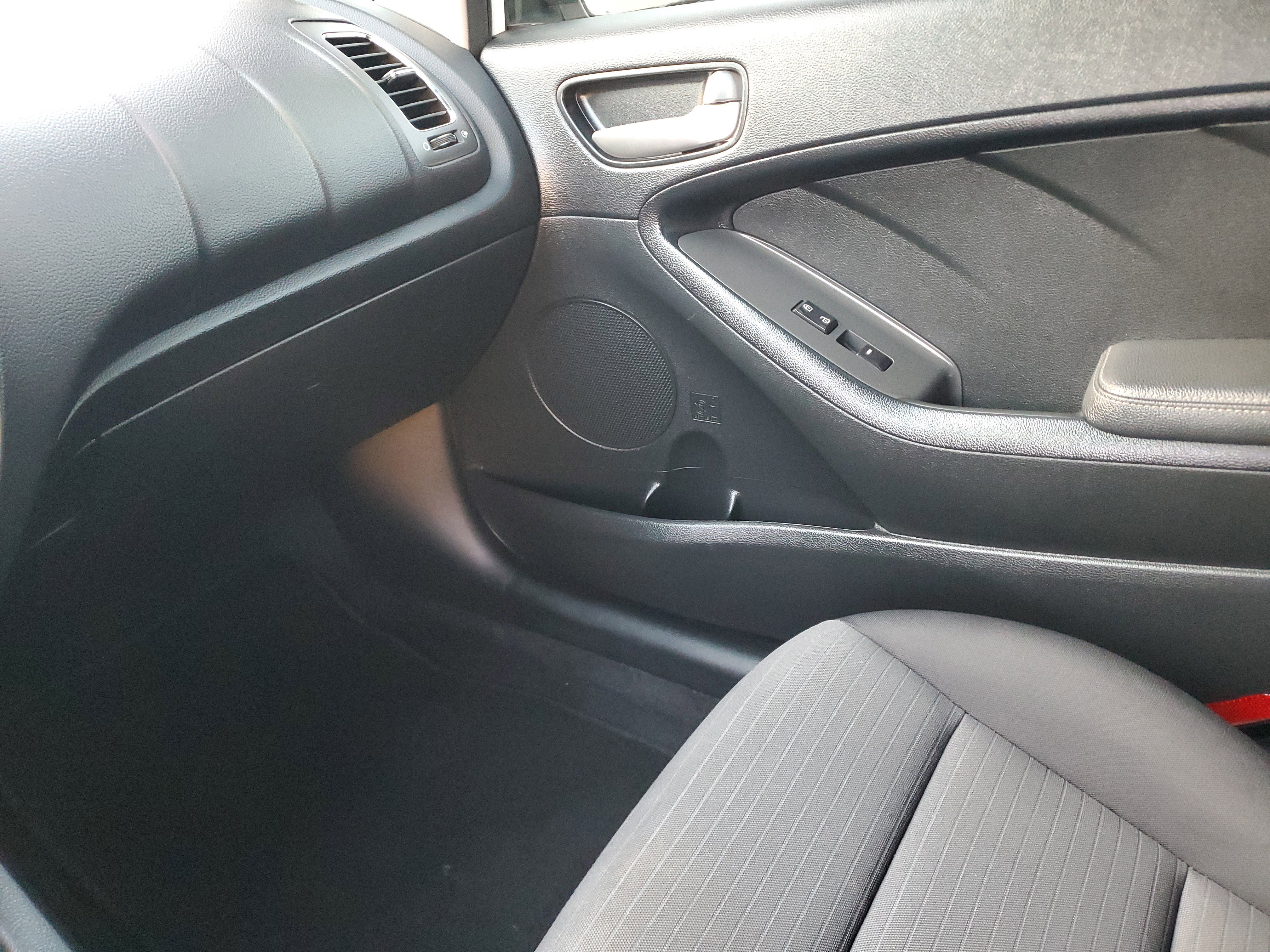 Used 2017 Kia Forte LX w/ LX Popular Package image 24