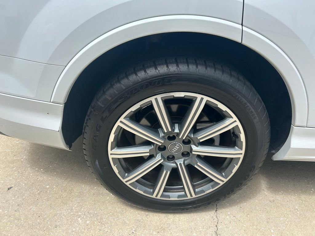 Used 2023 Audi Q7 2.0T Premium w/ Towing Package image 27