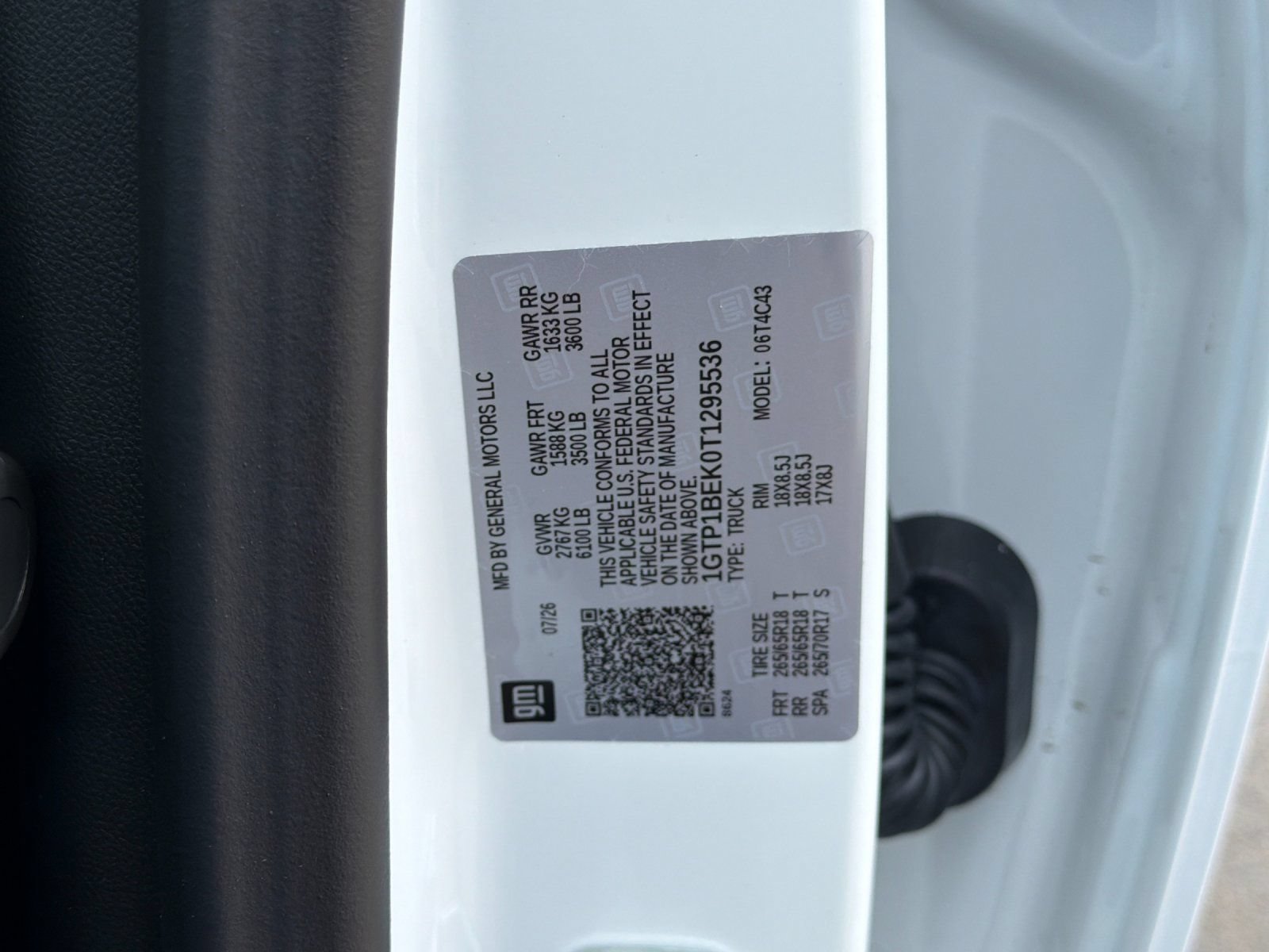 New 2026 GMC Canyon Elevation w/ Technology Package RWD image 25