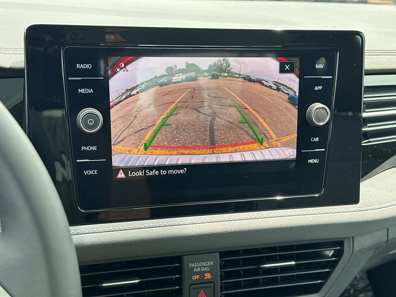 New 2025 Volkswagen Jetta SEL image 30