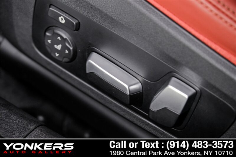 Used 2023 BMW M3 Competition w/ M Carbon Exterior Package AWD/4WD image 18