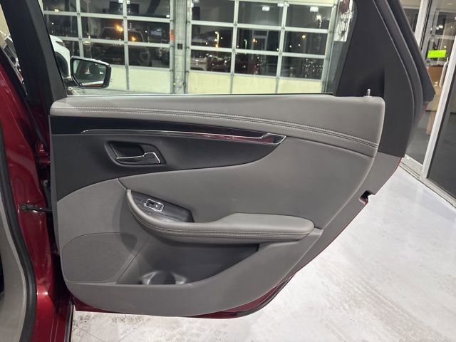 Used 2019 Chevrolet Impala Premier w/ Premier Convenience Package FWD image 34