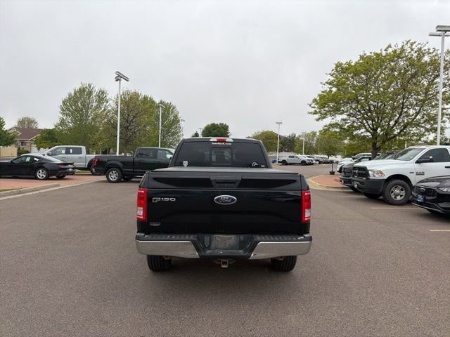 Used 2017 Ford F150 XLT w/ Equipment Group 301A Mid AWD/4WD image 4