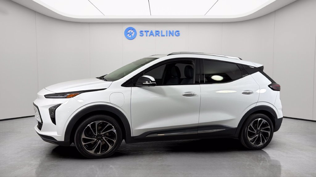 Certified 2023 Chevrolet Bolt EUV Premier FWD image 3