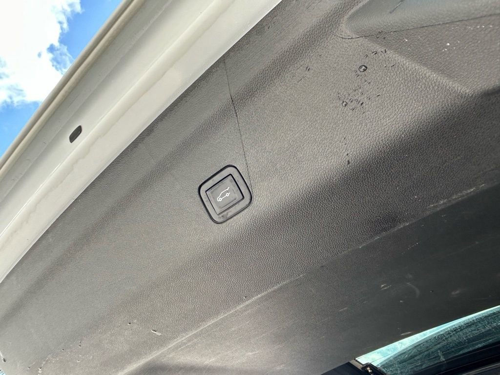 Used 2022 GMC Yukon Denali image 53