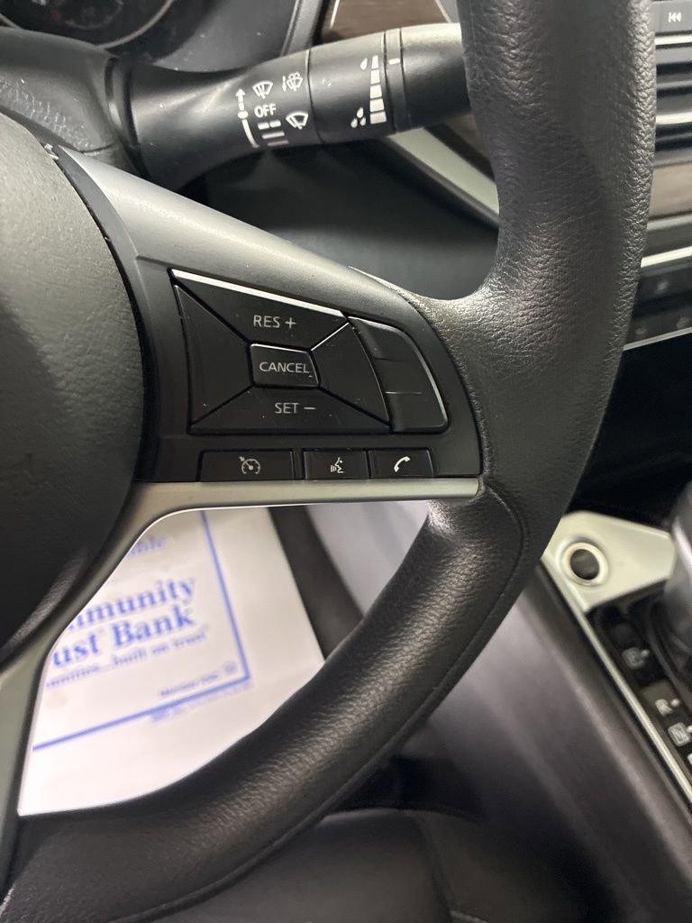 Used 2024 Nissan Altima 2.5 SV image 14