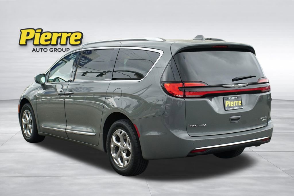 Used 2021 Chrysler Pacifica Limited w/ Premium & Safety Sphere Group AWD/4WD image 7