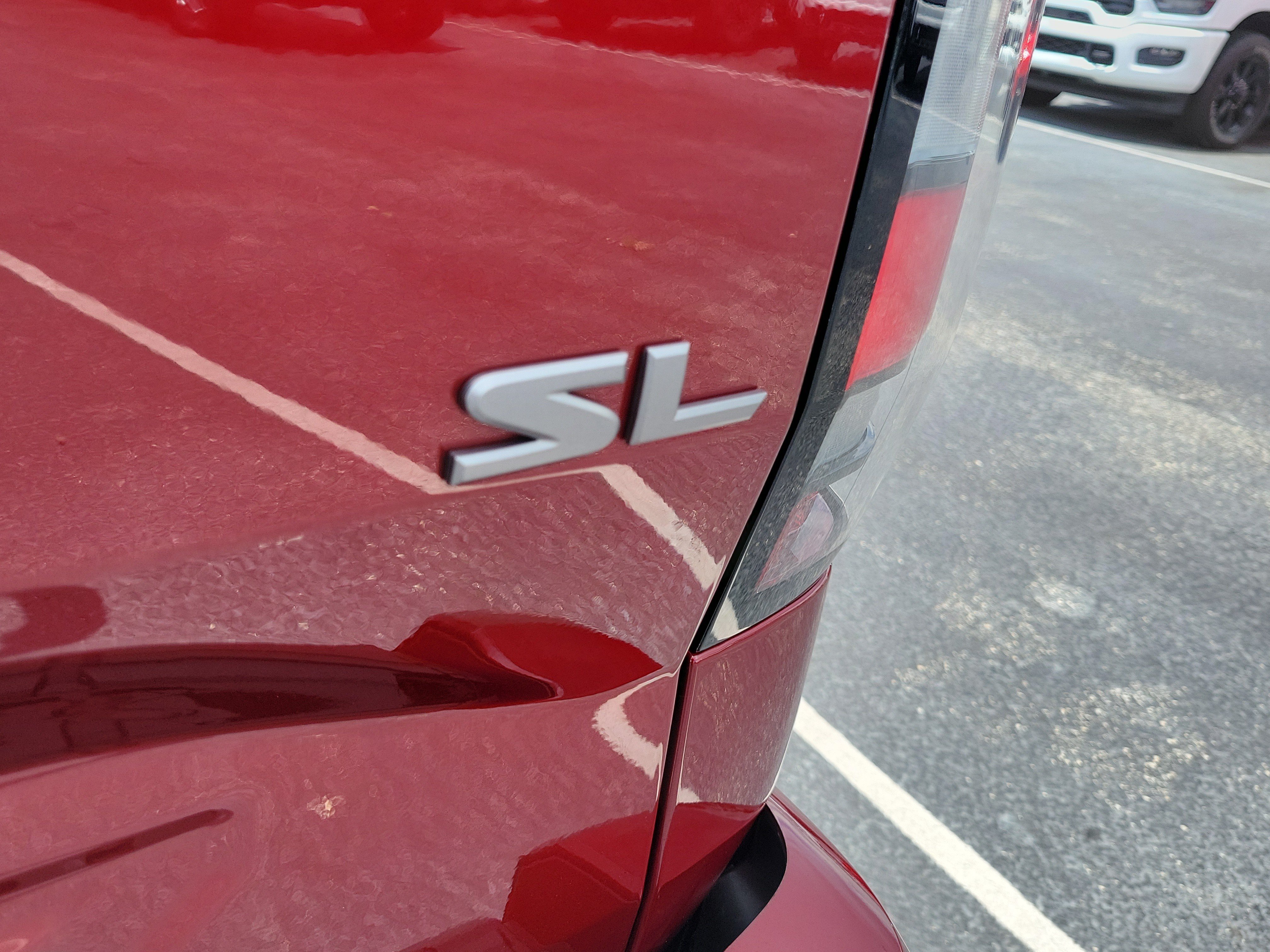 Used 2024 Nissan Frontier SL w/ Technology Package RWD image 9