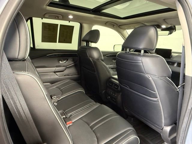 Used 2024 Honda Pilot Elite image 46