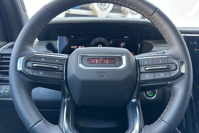 Used 2026 GMC Acadia AT4 AWD/4WD image 24