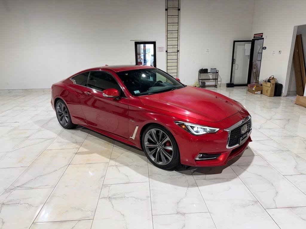 Used 2018 INFINITI Q60 Red Sport 400 w/ Pro Active Package AWD/4WD image 3