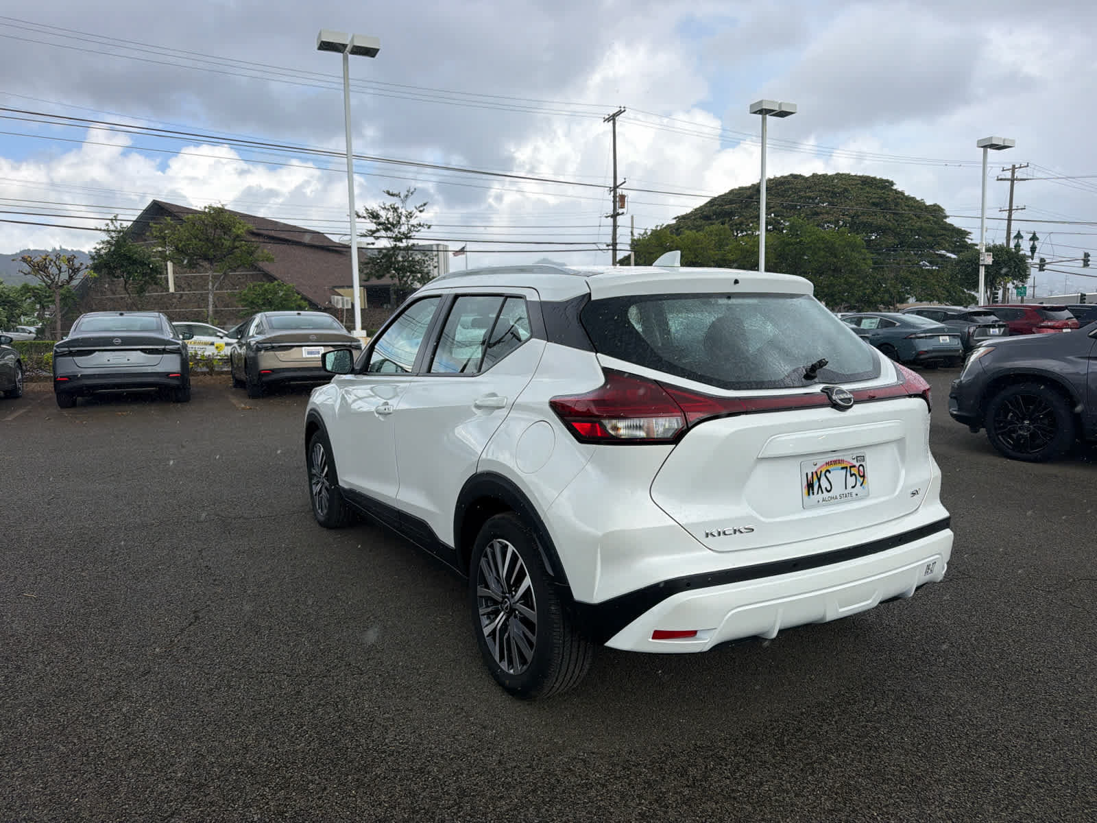 Certified 2023 Nissan Kicks SV FWD image 4