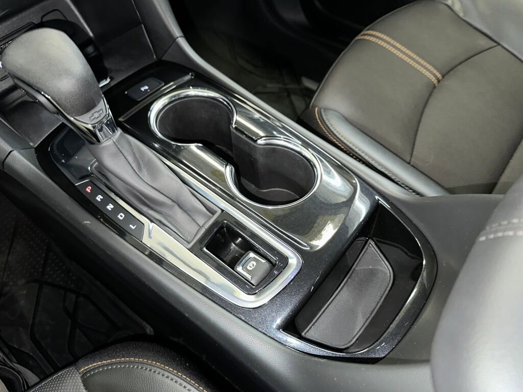 Certified 2023 Chevrolet Equinox Premier w/ LPO, Floor Liner Package image 15