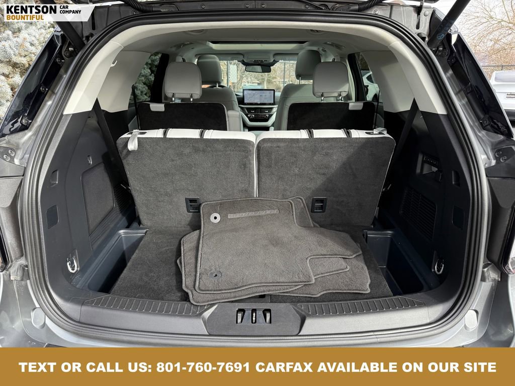 Used 2025 Ford Explorer Platinum w/ LUX Leather Package image 35