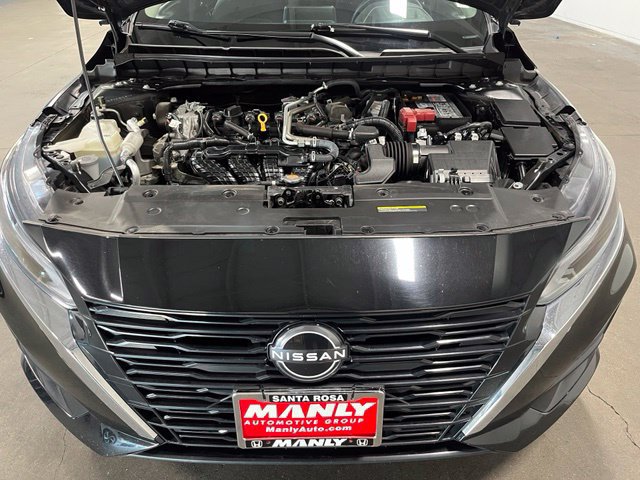 Used 2024 Nissan Altima 2.5 SV FWD image 8