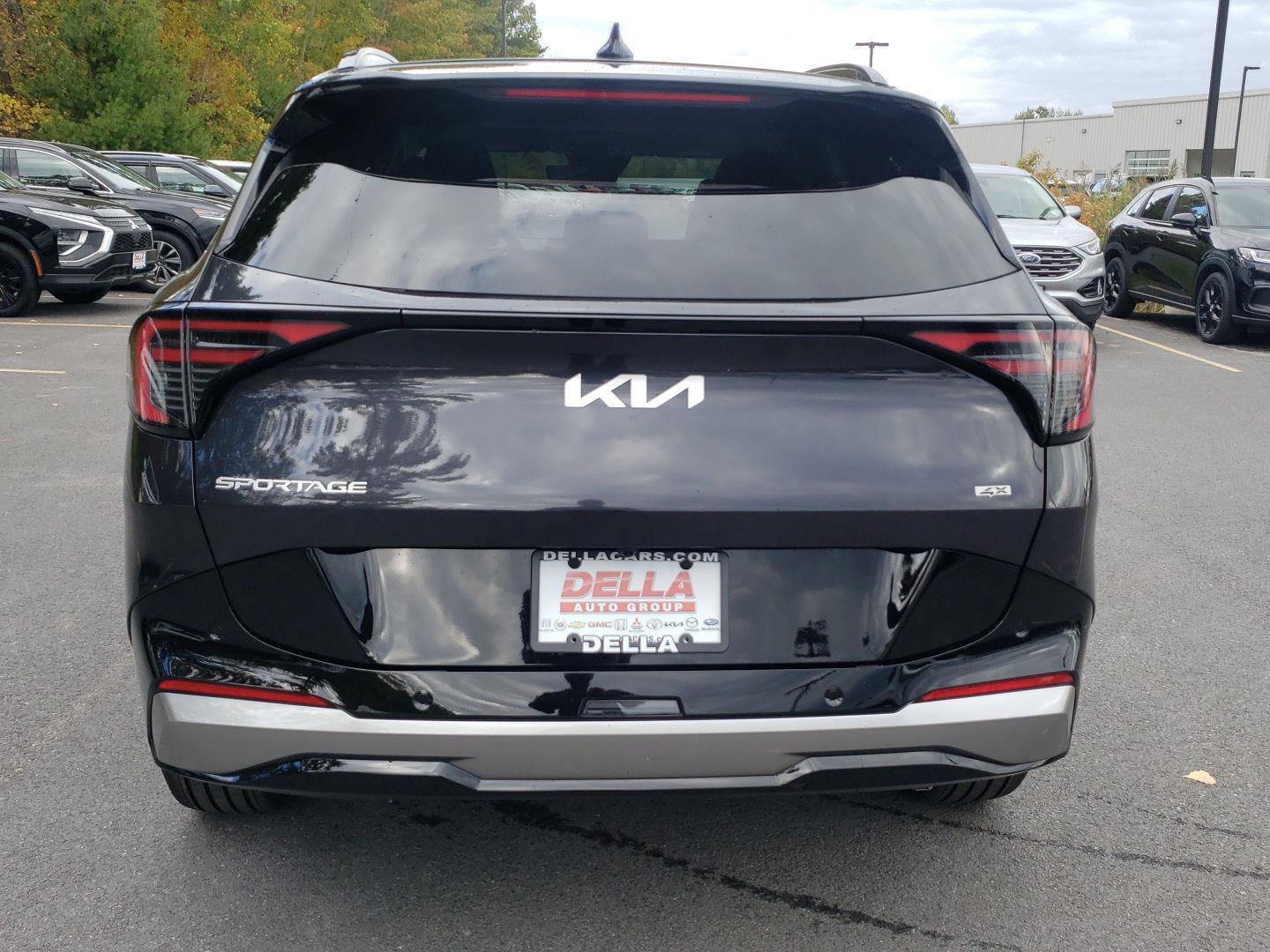 New 2026 Kia Sportage SX image 6