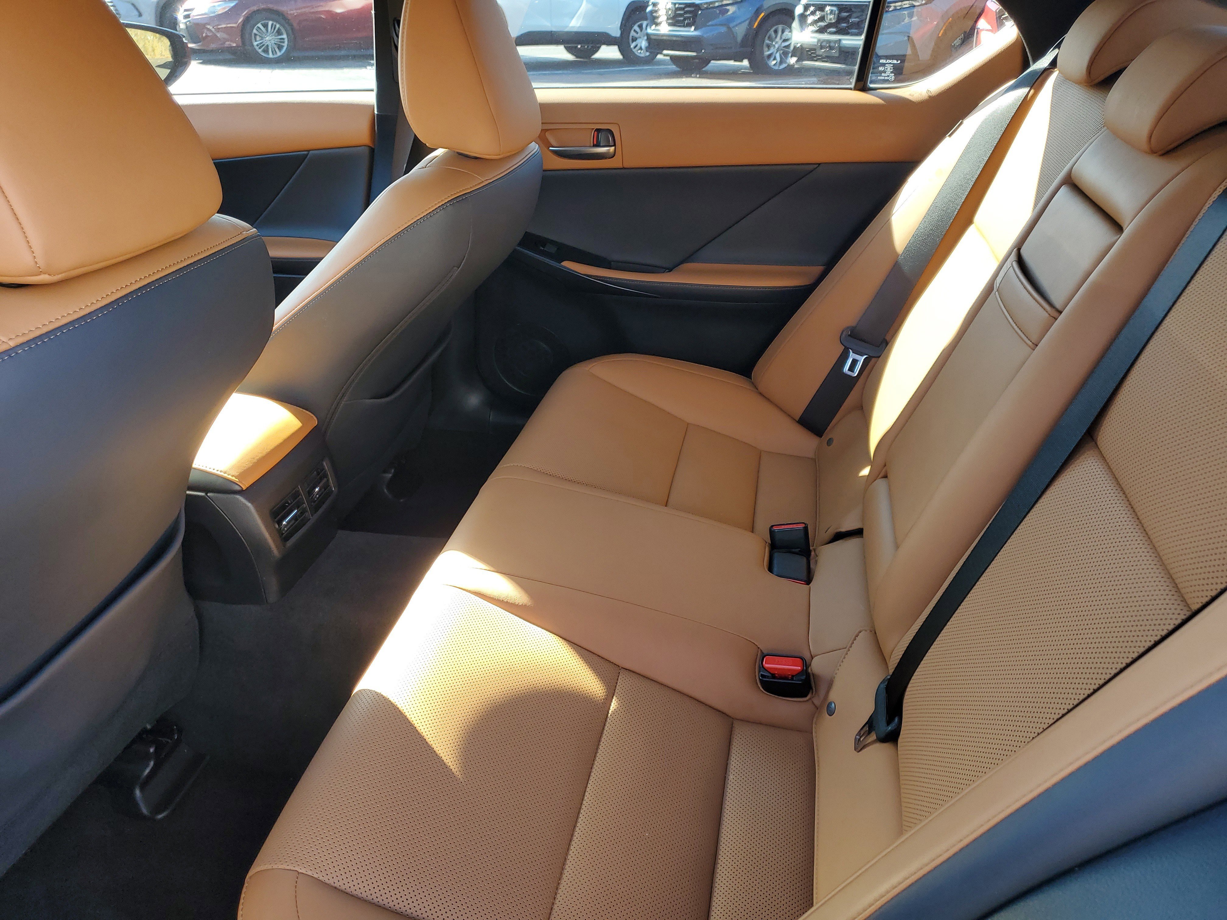 Used 2023 Lexus IS 300 w/ Comfort Package image 11