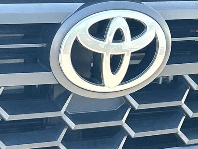 Used 2024 Toyota Tacoma TRD Off-Road image 11