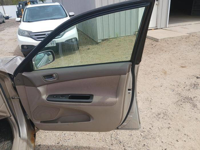Used 2005 Toyota Camry LE FWD image 31